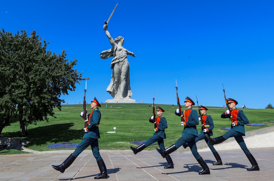  A handout photo made available by the Russian Foreign Ministry Press Service shows Russian honour guards marching during a flower laying ceremony for the Heroes of the Battle of Stalingrad, attended by Russian Foreign Minister Lavrov and Volgograd Region Governor Bocharov, at Mamayev Kurgan to mark the 76th anniversary of the end of World War II in Volgograd, Russia, on August 30, 2021. - EPA PIC