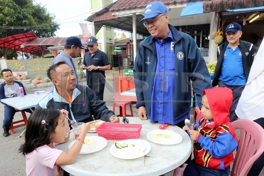 Umno vice president Datuk Seri Ismail Sabri Yaacob said electing Ramli would enable the voices of the Orang Asli to be heard in the Dewan Rakyat, with their needs tackled in a more effetive manner. (NSTP/ABDULLAH YUSOF)