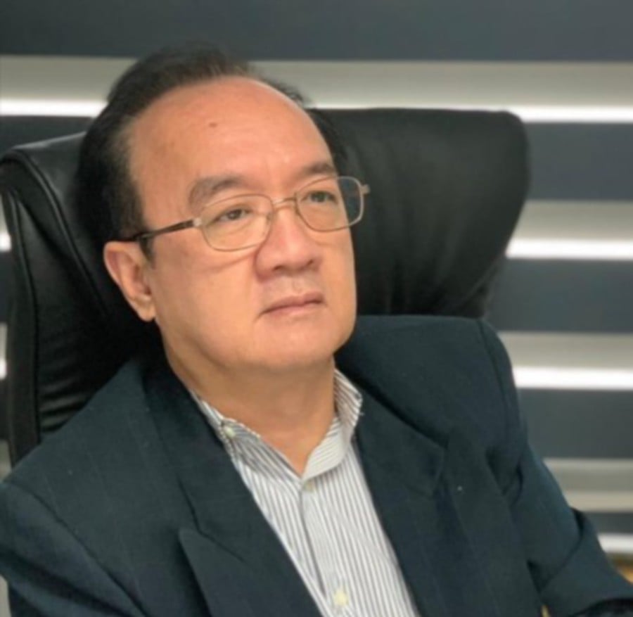 The authorities should stop authorising any proposal for a housing project if the developer or management has a poor track record, a real estate specialist suggests, said Sr. Samuel Tan, executive director of KGV International Property Consultants (M) Sdn Bhd.