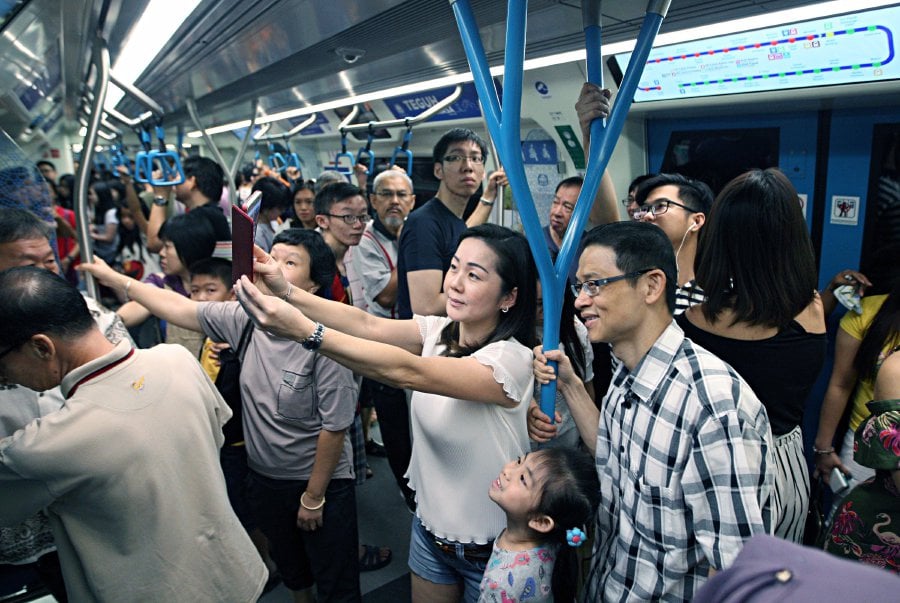 New Sungai Buloh-Kajang MRT daily ridership hits 140,000 ...