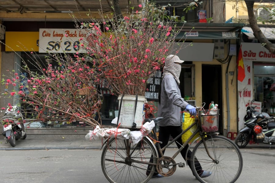 Vietnam Sends More Troops To Secure Laos Border