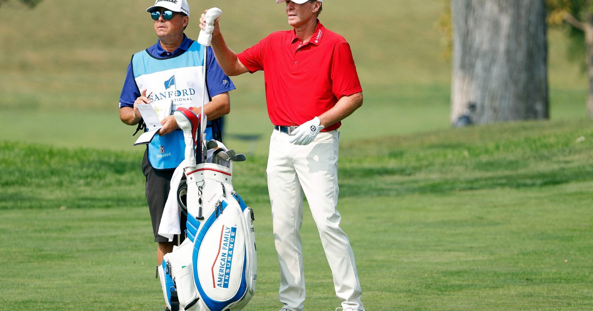 Steve Stricker leads at Sanford Invitational, John Daly lurking New