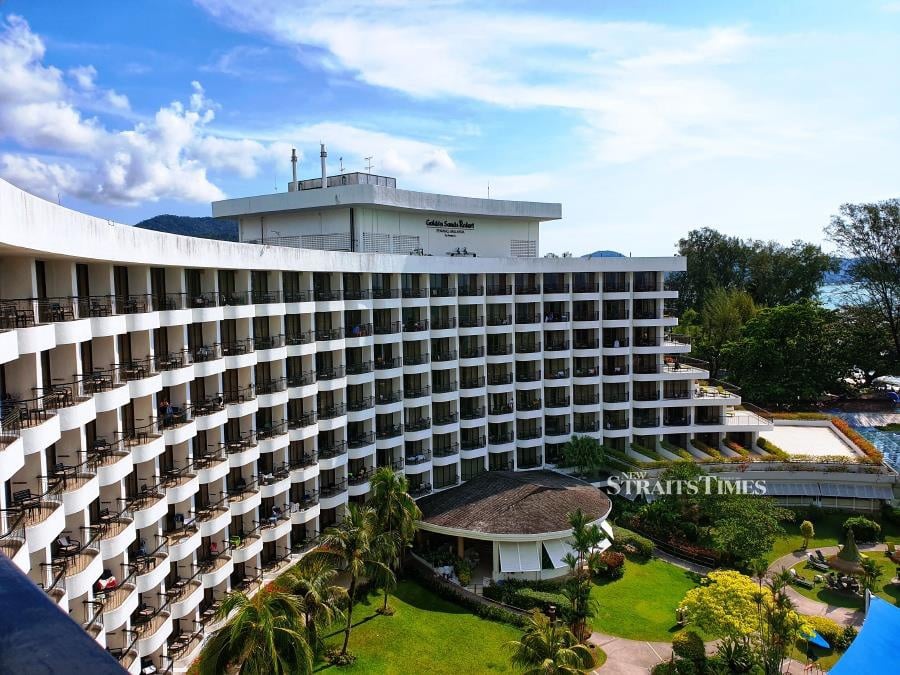 The Shangri-La Group’s seven hotels in Malaysia are going the extra mile to provide its staycation guests with added confidence now that intrastate tourism has resumed for states that have transitioned to Phase 2 of the National Recovery Plan. - NSTP/LOONG WAI TING.