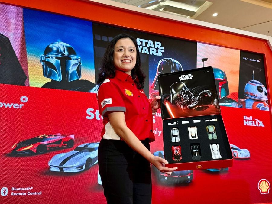 Shell Malaysia, in collaboration with The Walt Disney Company Southeast Asia recently launched a collection of remote-controlled cars that combine cutting-edge technology of Shell V-Power with the iconic charm of beloved Star Wars characters.