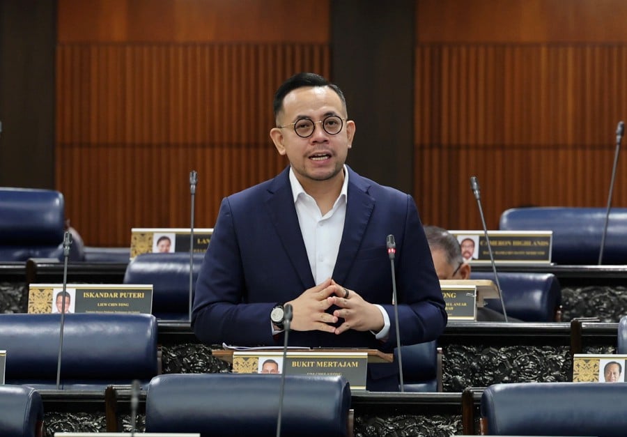 The Employees Provident Fund’s (EPF) total investment funds stood at RM1.1 trillion as of Aug 31, 2023, according to Deputy Finance Minister II Steven Sim. (Photo/Bernama)