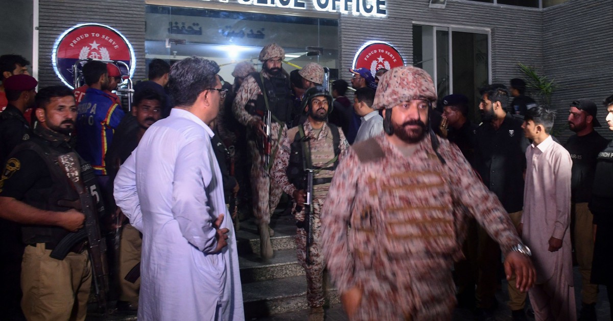 Four Killed In Karachi Police Attack Claimed By Pakistan Taliban | New ...