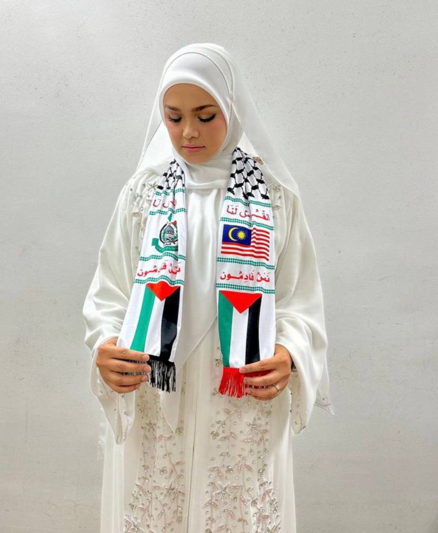  Datuk Seri Siti Nurhaliza said that she was "not on the same page" as Universal Music, as she had always been supportive of the Palestinian people. - Pic credit Instagram ctdk
