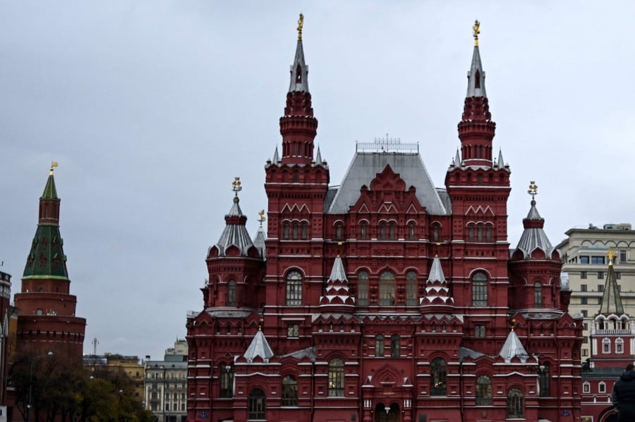 Prankster and girlfriend jailed for Red Square oral sex pic New ...