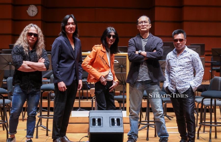 (From left) Lili, Shah, Zamani, Eddie and Man of Slam will rock Dewan Filharmonik Petronas in June (Bernama)