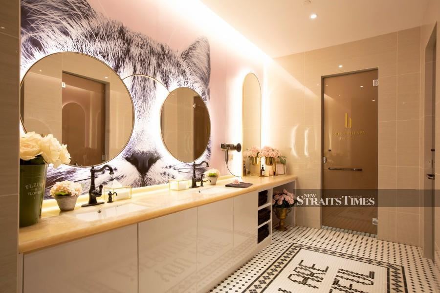 The space is cosy and Instagram-ready. Its restroom comes complete with a giant cat painting.