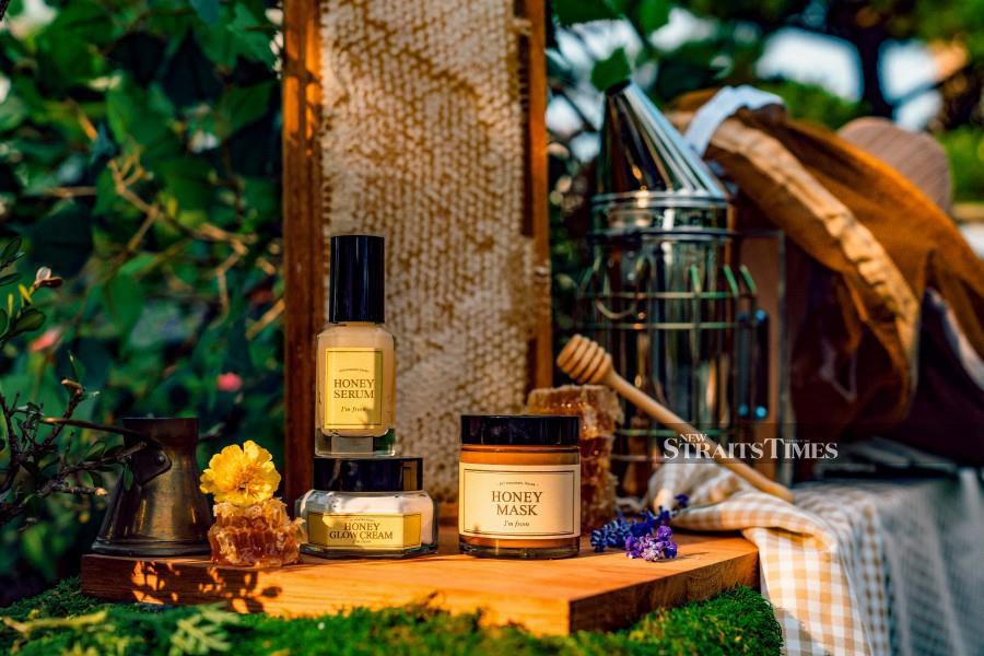 For its Malaysian debut, the brand offers range from its honey line, including the mask and serum.