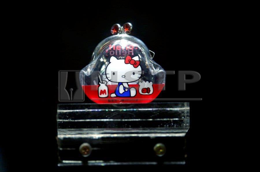 Hello Kitty Coin Purse (Sanrio 2004) | eBay