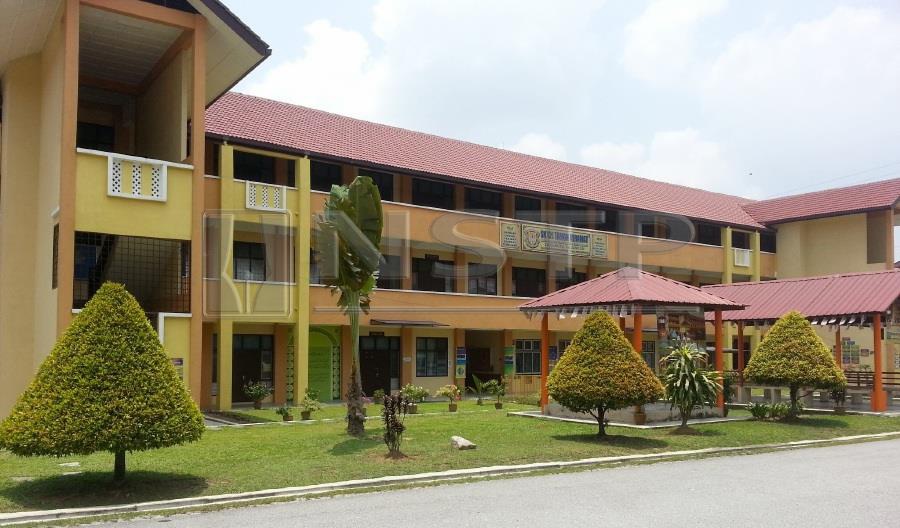 49 Keramat Students Struck Down With Food Poisoning Canteen Ordered Shut