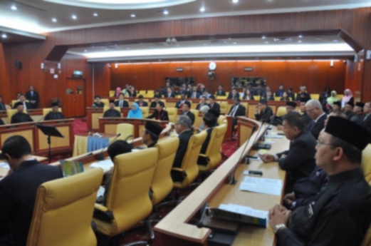 Penang Speaker Reprimands Assemblymen Before Allowing Debates To Continue