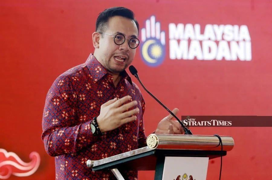 Sim said that film companies must contribute to the Social Security Organisation before they obtain Filming Authentication Certificates for their projects (NSTP/Mohd Fadli Hamzah)