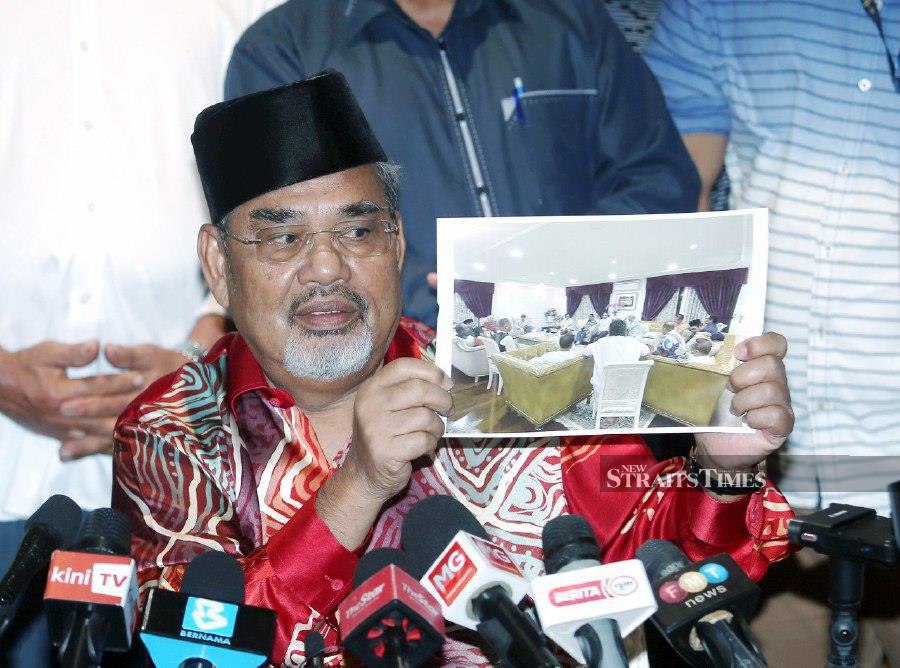 Datuk Seri Tajuddin Abdul Rahman has urged Datuk Seri Dr Ahmad Zahid Hamidi to step down as Umno president. - NSTP/EIZAIRI SHAMSUDIN