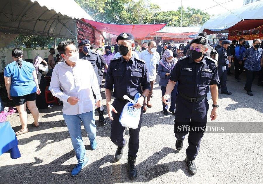 State police chief Datuk Mohd Shuhaily Mohd Zain (centre) confirmed the victim’s death, adding that another victim, a 21-year-old man, was still being treated at the same hospital. - NSTP/MIKAIL ONG