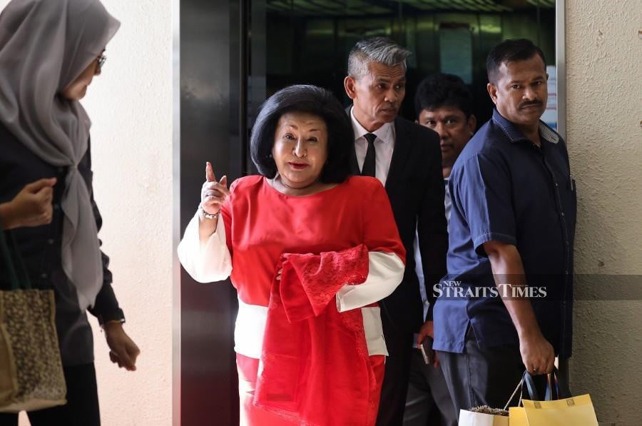 A file pic dated Feb 14, showing Datin Seri Rosmah Mansor arriving at the Kuala Lumpur Courts Complex ahead of her husband, Datuk Seri Najib Razak on goinf 1MDB trial. - BERNAMA PIC