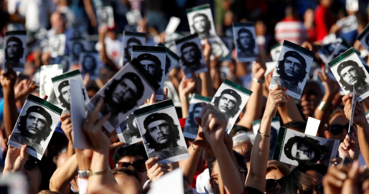 Thousands remember revolutionary Che Guevara on 50th anniversary