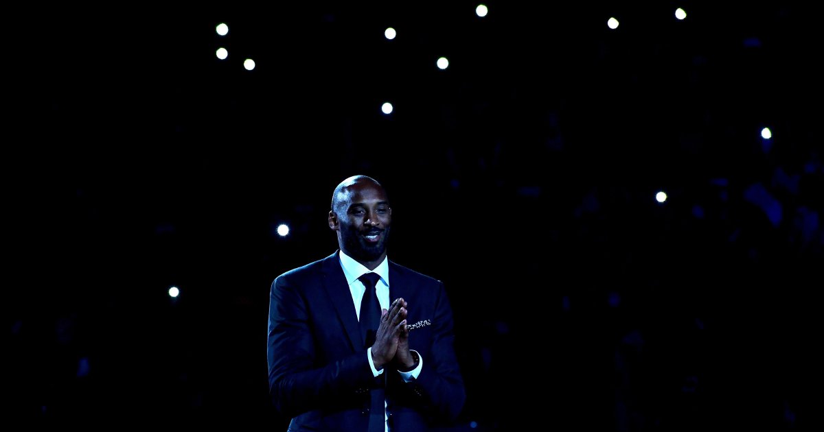 Lakers to retire Kobe Bryant's 2 jersey numbers in December