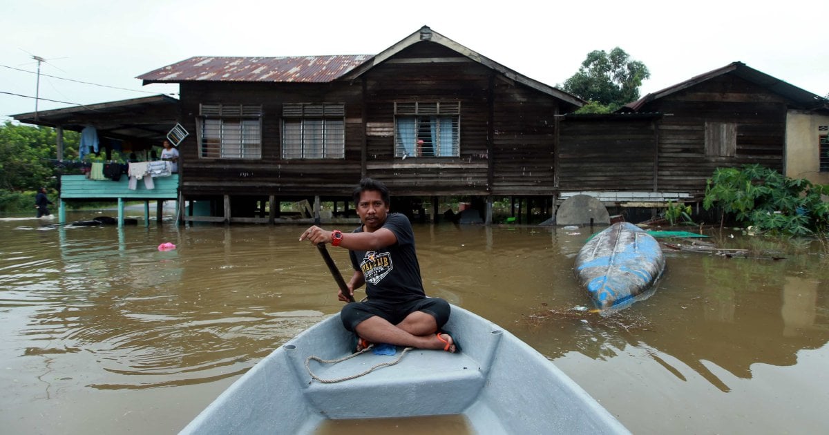 Pahang flood situation deteriorates; 7,306 people forced from homes ...