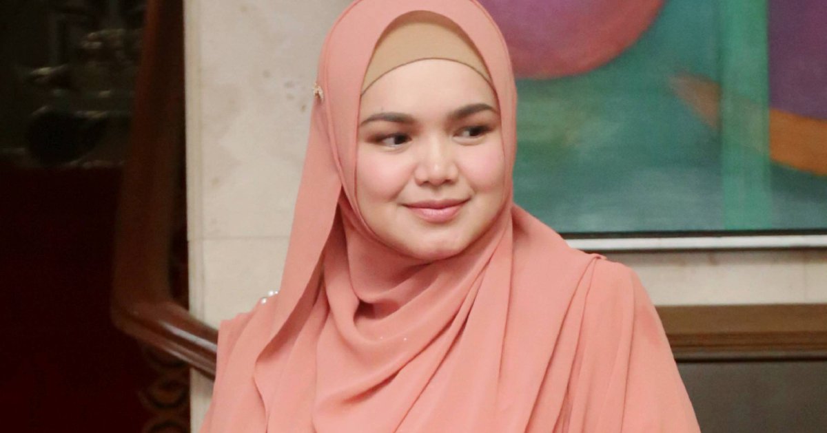 (Showbiz) It's a girl for Siti! | New Straits Times