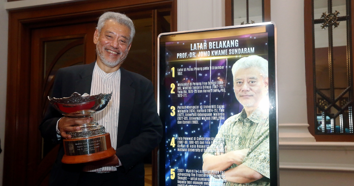 Academicians Honoured For Excellence