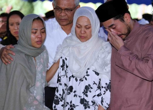 “I’m not ready to speak” says Jamaluddin’s widow | New Straits Times