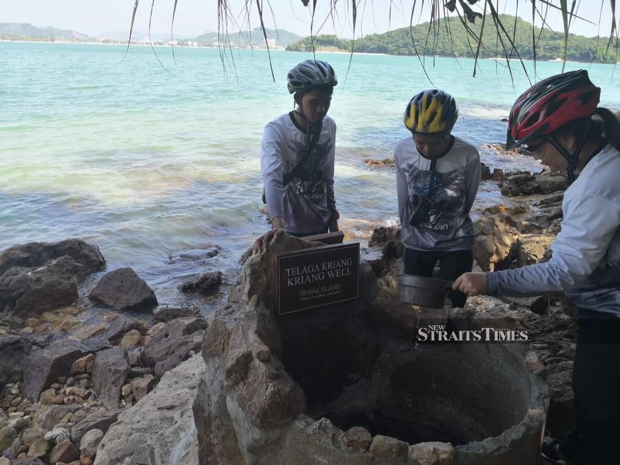 Pulau Rebak’s early inhabitants got their water supply from Telaga Keriang in the 1960s.
