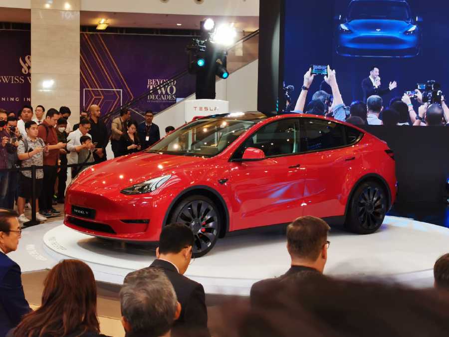 Tesla officially launches Model Y in Malaysia, delivery to start early next  year [NSTTV]