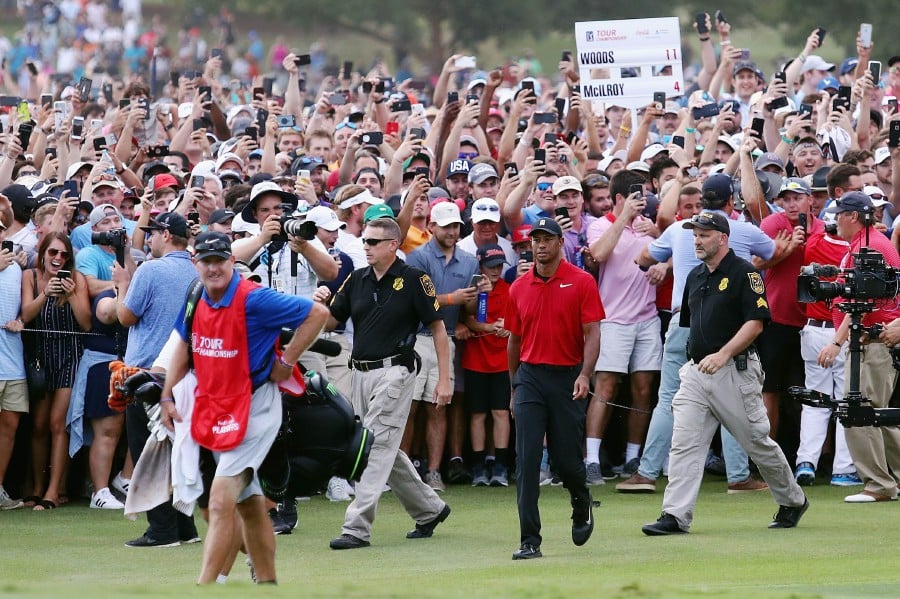 Tiger Woods wins fifth Masters Green Jacket 15th and most improbable Major   Arab News