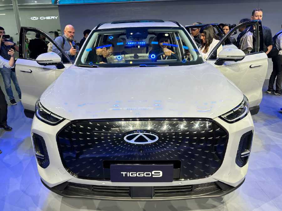 China’s carmaker Chery International has globally unveiled its new plug-in hybrid electric vehicle (PHEV) sports utility vehicle (SUV) at the 18th Beijing Auto Show. (Fuad Nizam/Photo)