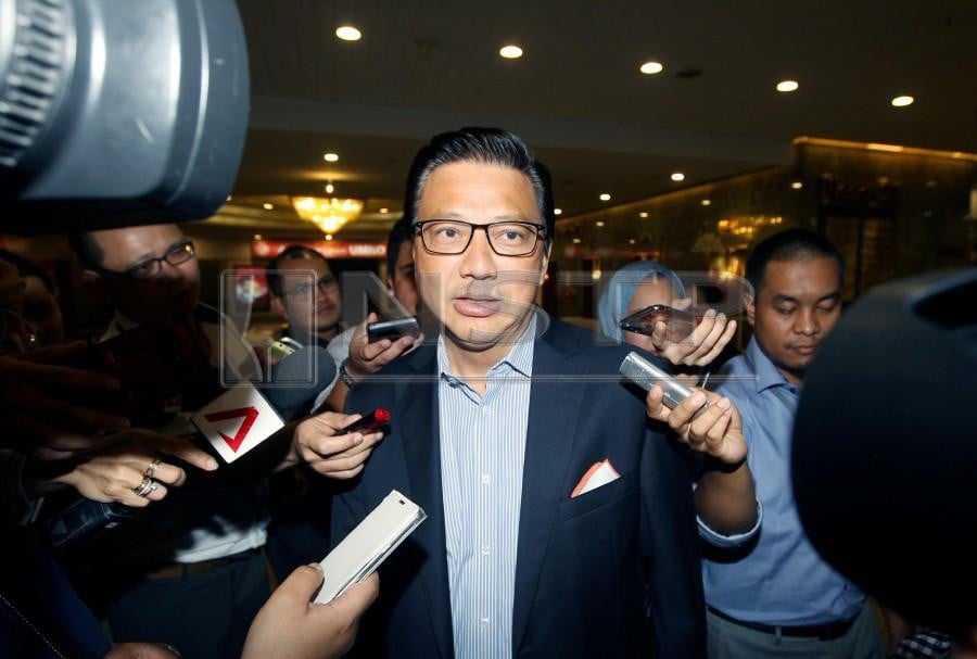 Former Transport Minister Datuk Seri Liow Tiong Lai will be summoned by The Public Accounts Committee (PAC) over the Vehicle Entry Permit (VEP) system between Johor and Singapore.- NSTP/ASWADI ALIAS