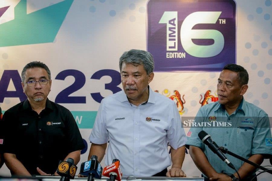 Defence Minister Datuk Seri Mohamad Hasan said he was surprised to see himself the impact of Lima on the children’s interest in the security forces. - NSTP/ASYRAF HAMZAH