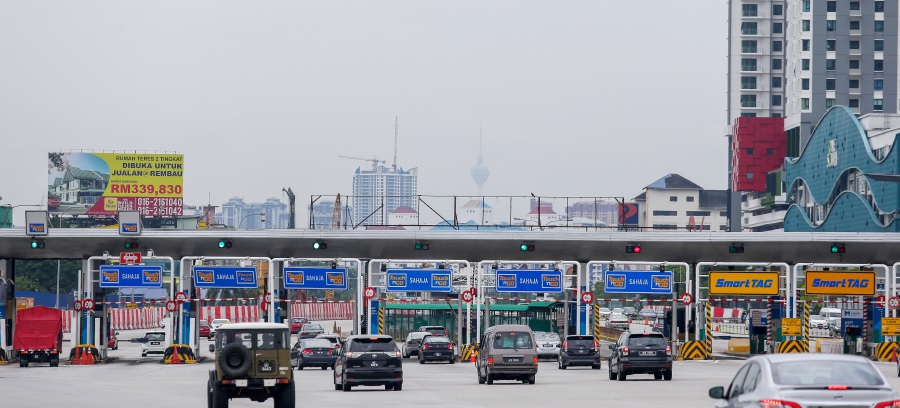  “The idea is to remove tolls completely, and in this financial position, it is not wise to do so.” Pix by Luqman Hakim Zubir