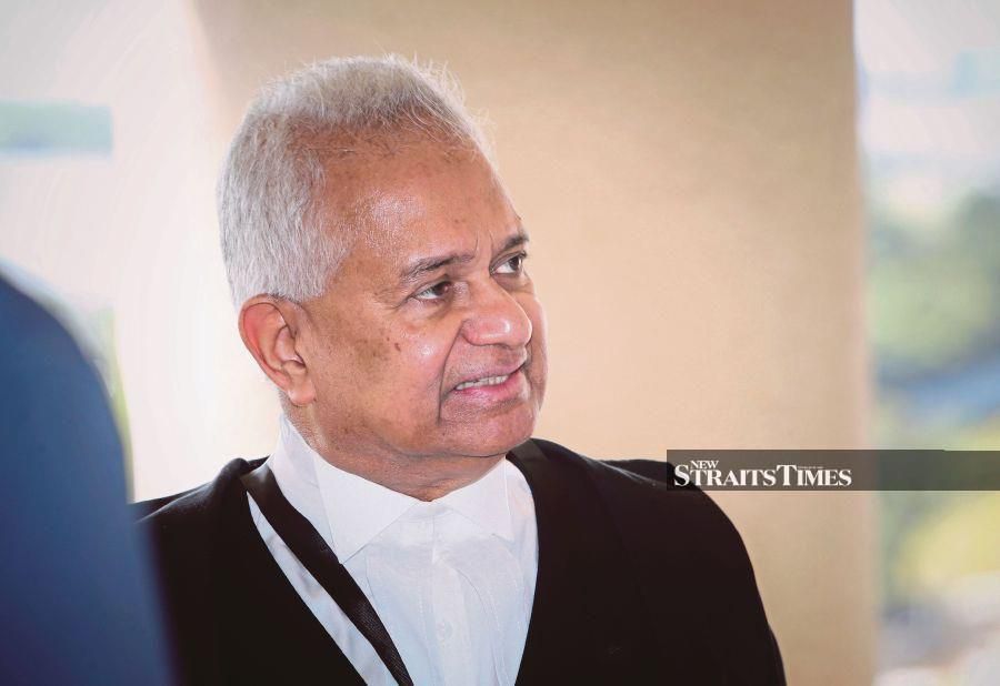 Former Attorney-General Tan Sri Tommy Thomas (AG) claimed that Datuk Seri Najib Razak's lawsuit was an attempt to harass and intimidate him from carrying out his duty as the AG and public prosecutor to prefer charges against the former prime minister. - NSTP/ASWADI ALIAS.