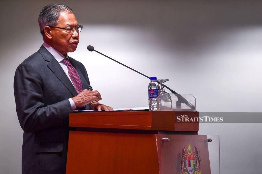 Minister in the Prime Minister’s Department (Economy) Datuk Seri Mustapa Mohamed said the Covid-19 pandemic which impacted the nation’s economy, had in turn affected government revenue.- NSTP/LUQMAN HAKIM ZUBIR.