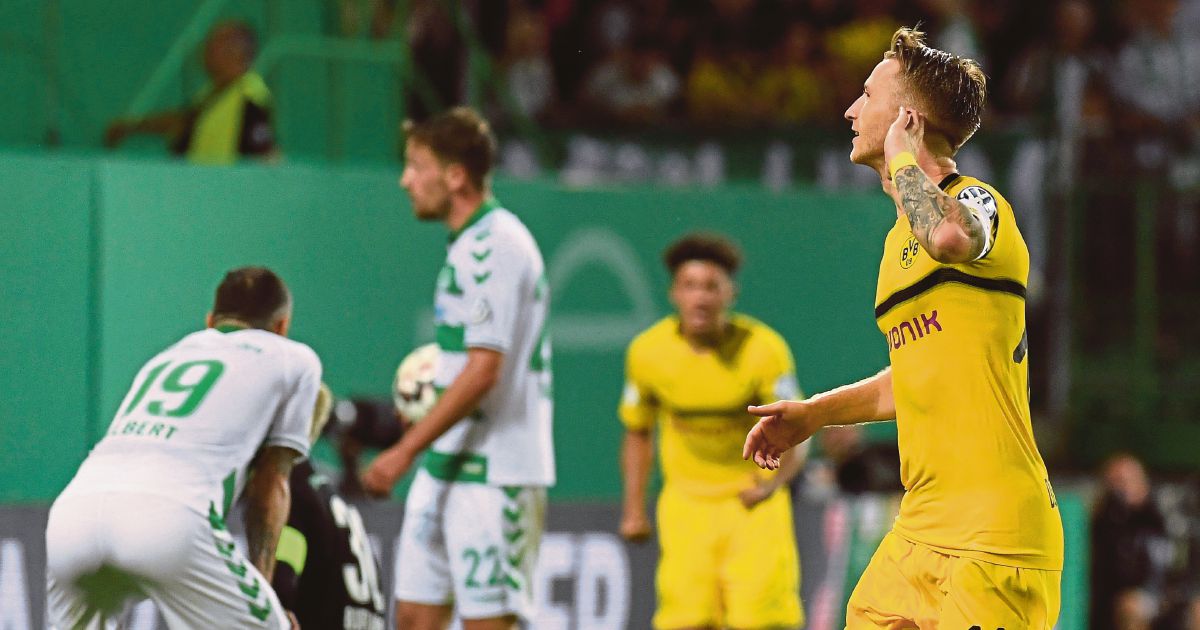 Dortmund Survive German Cup Scare Thanks To Late Goals New Straits Times 