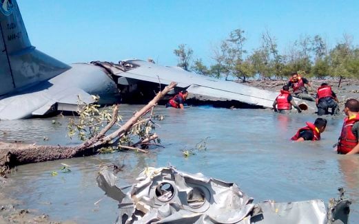 UPDATE: Villager dies in attempt to rescue RMAF crash victims | New ...