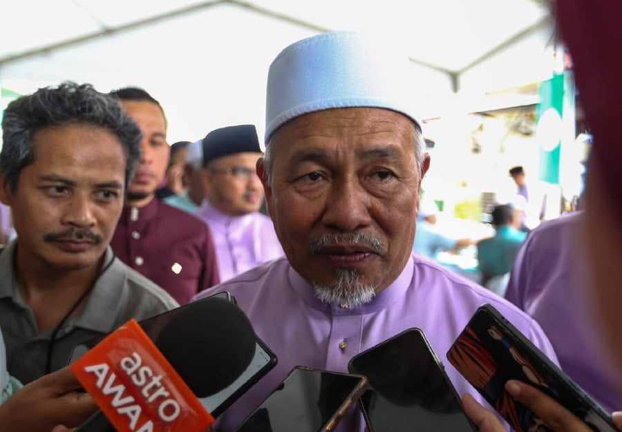 Pas deputy president, Datuk Seri Tuan Ibrahim Tuan Man, said the party has no plans to join the unity government and that were no discussions held over the matter. NSTP/NIK ABDULLAH NIK OMAR 