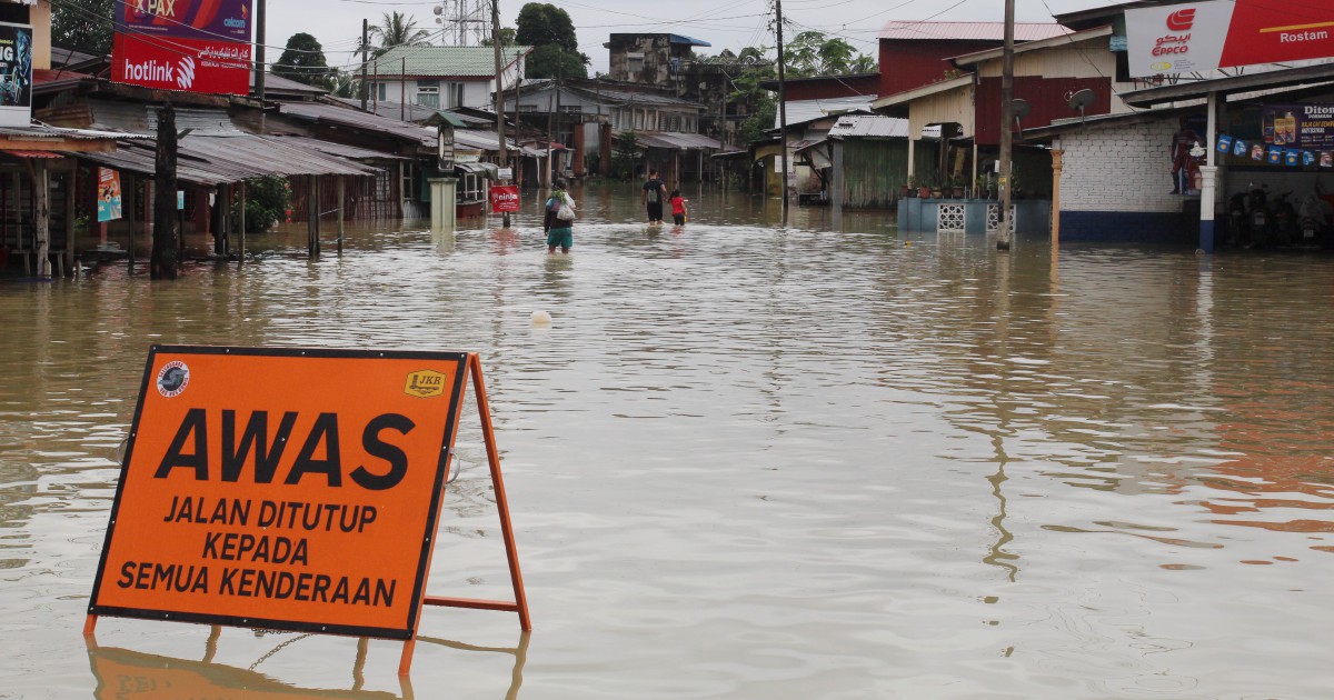 Kelantan Floods: Number Of Evacuees Drops To 122 | New Straits Times