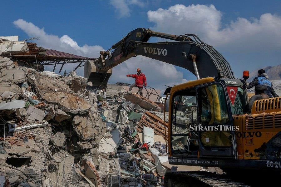As Türkiye marks the anniversary of the earthquake, the journey towards healing and reconstruction continues, fueled by the resilience of its people and the unwavering commitment to rebuild what was lost. NSTP/AIZUDDIN SAAD