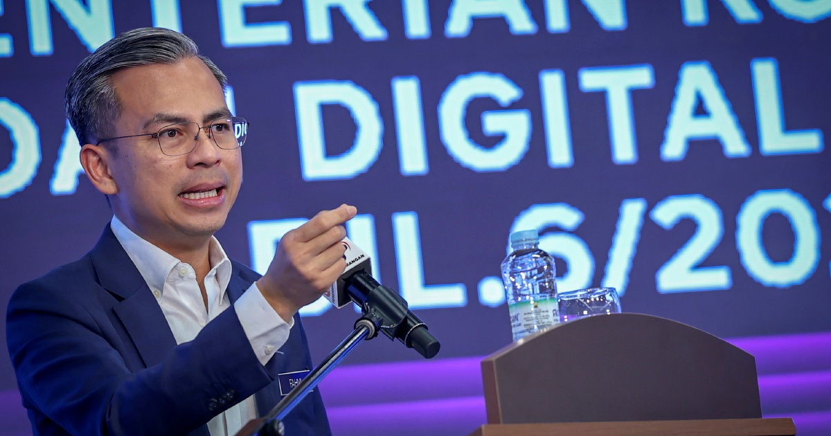 5G: Telcos Set To Announce Good News End Of This Month, Says Fahmi ...