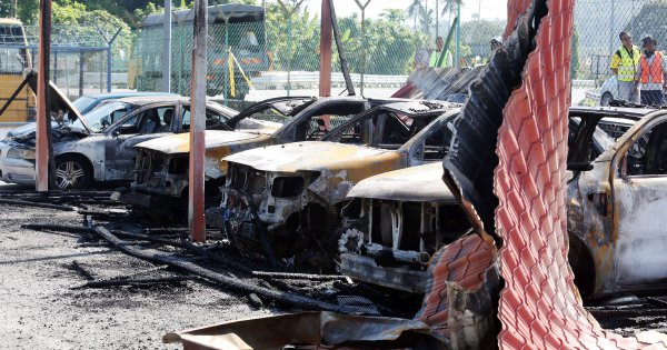 Clone car syndicates behind torching of RTD vehicles? | New Straits Times