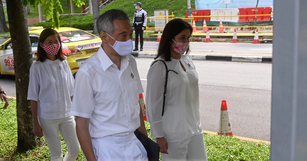 Singapore PM's Estranged Brother Urges Voters To 'rescue Country' | New ...