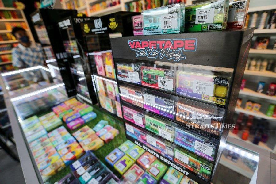 KJ Expect a free for all vape market before tabling of GEG