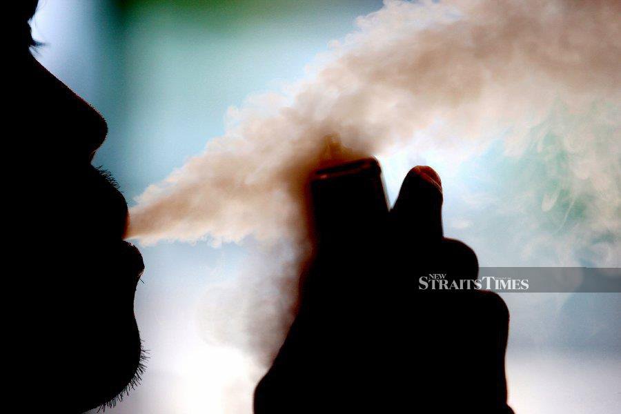 Patients are receptive when we explain the potentially harmful effects of cigarettes on their oral and gum health. However, it’s uncertain whether they will heed our advice later. - NSTP file pic