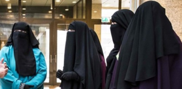 Niqab Squad Bursts Onto Scene As Growing Number Of Indo Women Choose To Wear Face Veils New