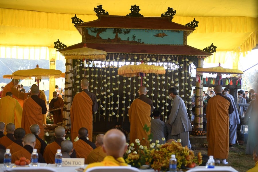 Doon Buddhist Committee pays tribute to Thich Nhat Hanh