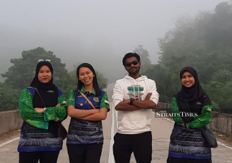  Shawn and his Teach for Malaysia collaborators. From left, Nurhamimi Atirah, Febryani Fallensia and Siti Noor Shafiqah.